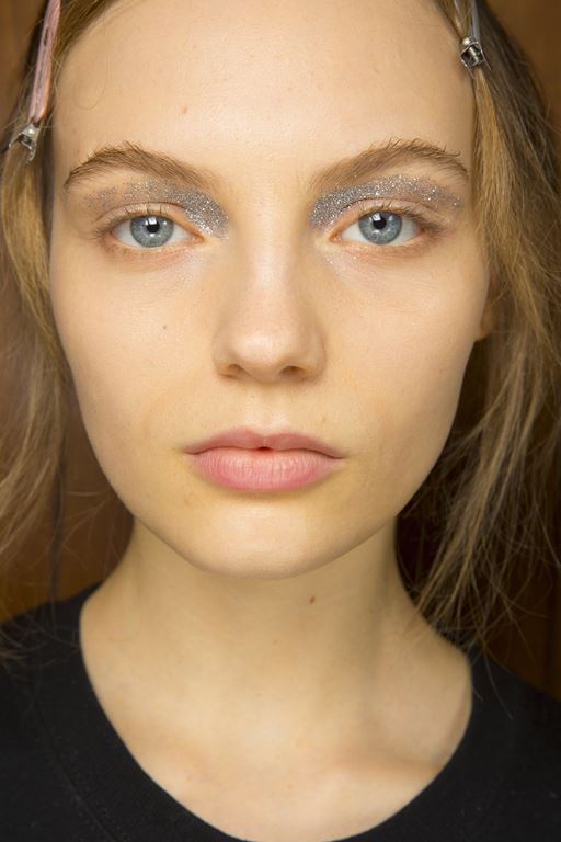 Mirela Vescan Make Up Artist Curs Machiaj Scoala Machiaj